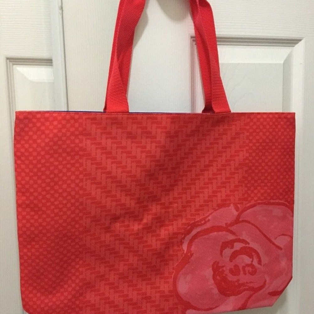 NEW!  LANCOME REVERSIBLE TOTE BAG WITH MAKEUP SET
